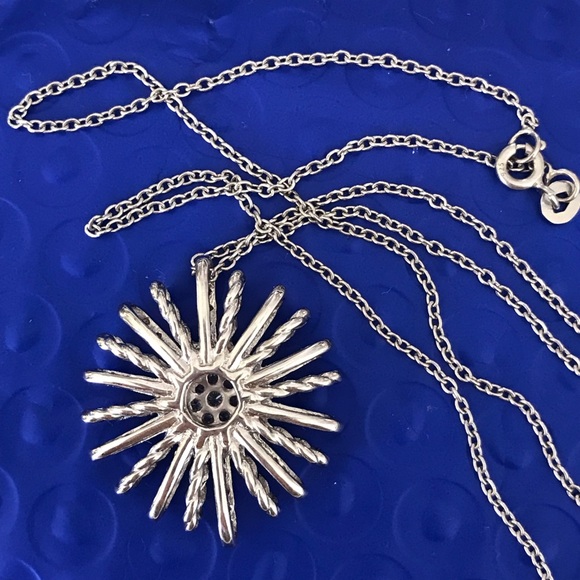 DY insp. Starburst Pendant 14K Gold Plated 2Ct Simulated Diamond 925Silver Chain - Picture 5 of 12